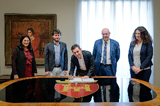 Ascoli Piceno - Firmato l’accordo tra Comune e Soprintendenza per snellire l’iter dei dehors: "Più efficienza e tutela del decoro urbano"